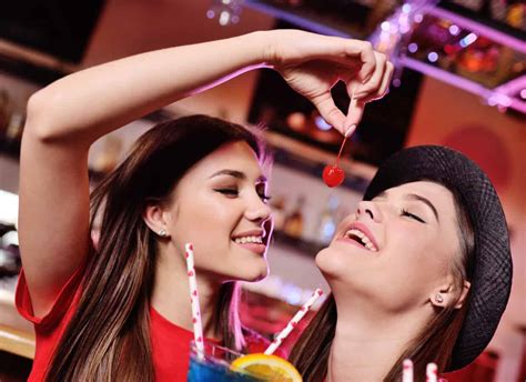 amatuer lesbian party|15 must.